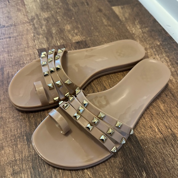Vince Camuto Blush Jelly Sandals with gold studs - Picture 2 of 7